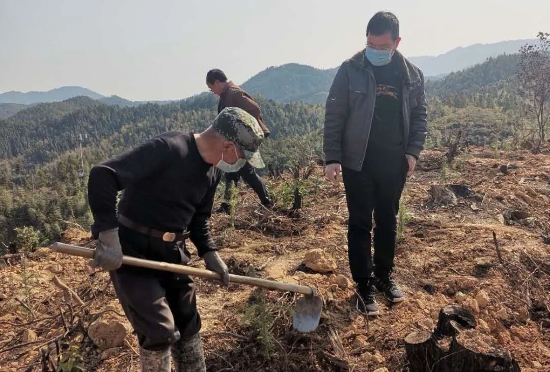 防疫不松懈,生產不耽誤 防疫不松懈,生產不耽誤